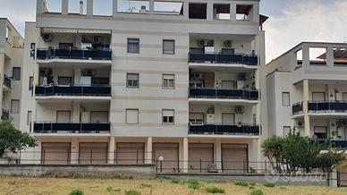 Negozio 130 mq Rossano