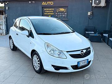 Opel Corsa 1.2 3 porte Club