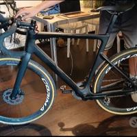 GUERCIOTTI  Eureka CXS 56 SRAM AXS CORIMA