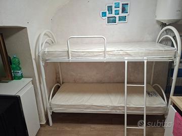 LETTO A CASTELLO BIANCO COMPLETO DI 2 MATERASSI 