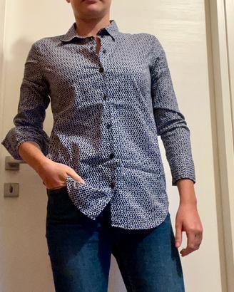 Camicia Benetton blu con fantasie geometriche