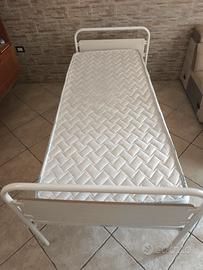 letto ospedaliero elettrico