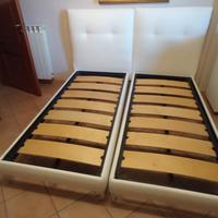  2 letti singoli in ecopelle bianca con rete 