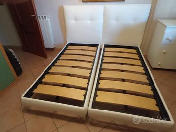  2 letti singoli in ecopelle bianca con rete 