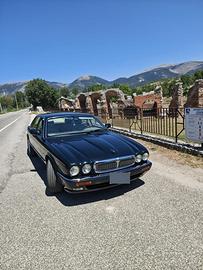 Jaguar XJ6