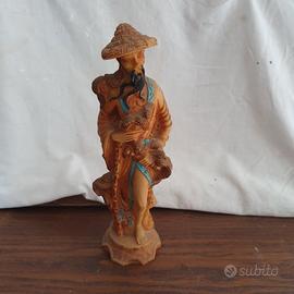 Statua cinese decorata a mano