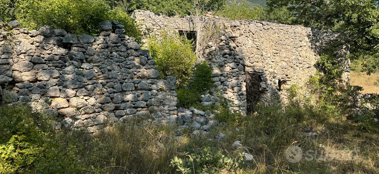 Rudere con vista a civita d'antino - Vista 2