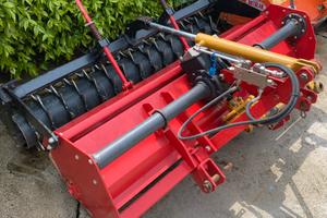 Erpice Rotovator 180cm con rullo frangizolle