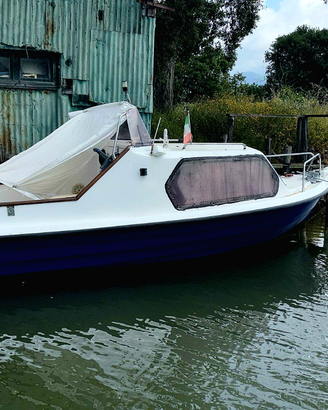 Pilotina da pesca e passeggiate sottocosta