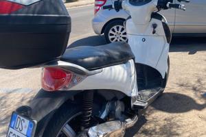 Scarabeo 125