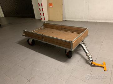 Carrello portattrezzi