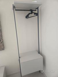 armadio con montanti