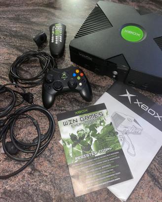 Xbox Classic completa di accessori