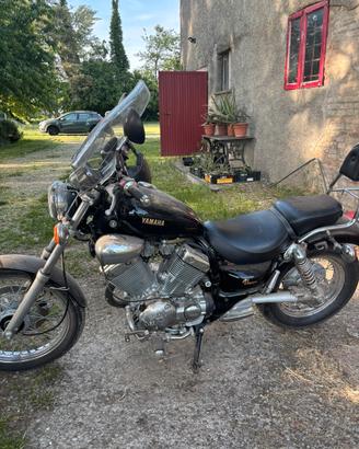 Moto Yamaha 535 Virago
