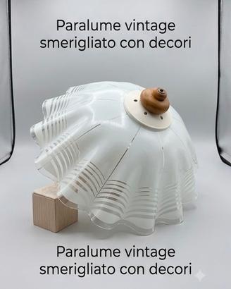 Lampadario vintage in vetro lavorato ondulato