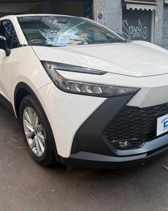 Toyota C-HR 1.8 Hybrid E-CVT Active