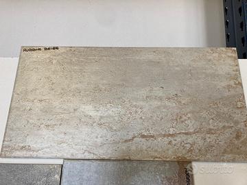 Piastrella in gres 30x60 effetto ruggine