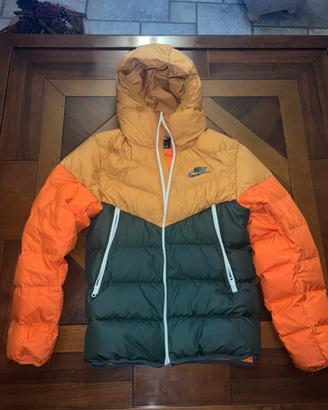 Giubbino Nike Windrunner