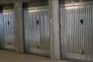 Posto moto in box privato