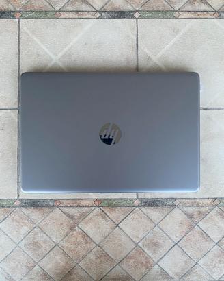 HP Notebook 250 G8 I5 - 1135G7  15.6” 8Gb 256GB