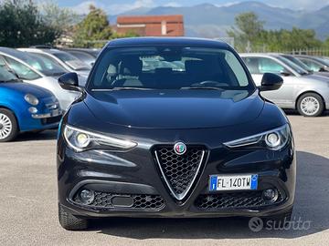 Alfa Romeo Stelvio 2.2 Turbodiesel 180 CV AT8 RWD 