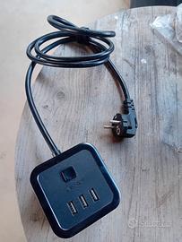 Ciabatta elettrica multipresa con protezione. 