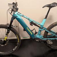 MTB E-bike Canyon Spectral CF8  + batteria nuova