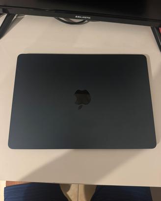 MacBook Air M2 13”
