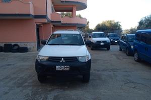Mitsubishi l200 2.5 di-d 4x4 2 porte 190000km