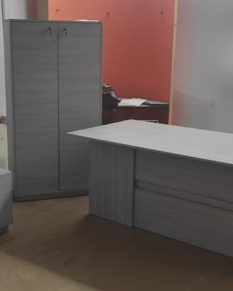 Ufficio completo - Nuovo di qualità