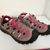 scarpe da trekking n.39 nuove 