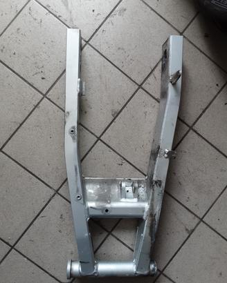 Forcellone postrioire yamaha fz6 600 fazer 2004/05