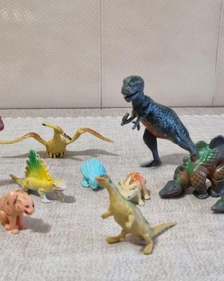 lotto 10 dinosauri giocattolo