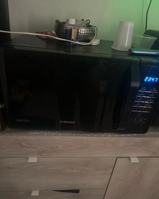 Vemdo un po di mobili per la casa e oggetti
