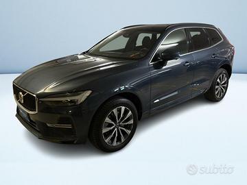 Volvo XC60 2.0 B4 Momentum Pro awd auto