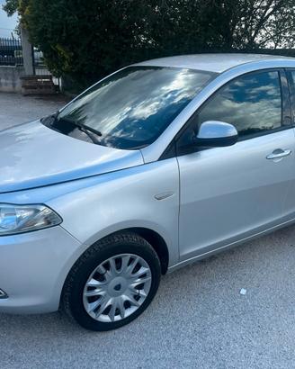 Lancia Ypsilon 1.3 MJT 16V 95 CV 5 porte S&S Plati