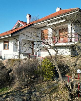 VILLA SINGOLA A IVREA