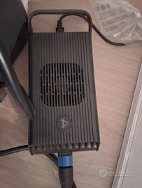 caricabatterie scooter elettrico niu