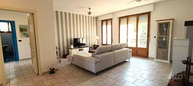Appartamento di 120 m² con 5 locali a Massa