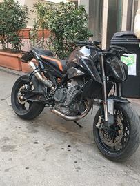 Ktm duke 790