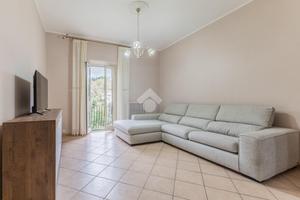 4 LOCALI A CAPRAROLA