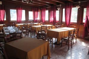 Rif. 202a ristorante - pizzeria a collecorvino