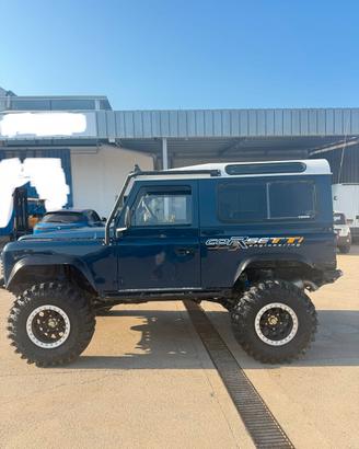 Land rover defender 90 td5