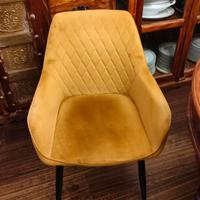 2 POLTRONCINE IMBOTTITE