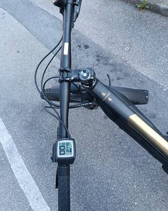 bici pedalata assistita bergamont e-revox 4 eq