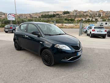 Lancia Ypsilon 1.2 69 CV 5 porte GPL Ecochic Silve