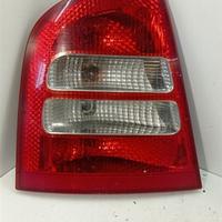 STOP FANALE POSTERIORE SINISTRO SKODA Octavia Berl