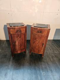 Coppia di antichi comodini im stile con marmo