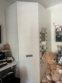 Armadio angolare guardaroba spazioso con luci