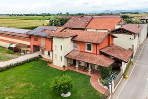 CAPANNONE A TRENZANO